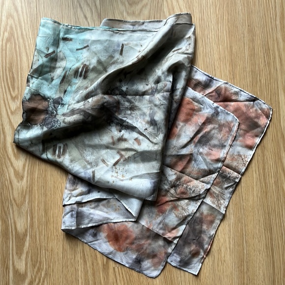 VINTAGE Hand-dyed Silk Scarf With Botanical Leaf Print - Picture 3 of 11